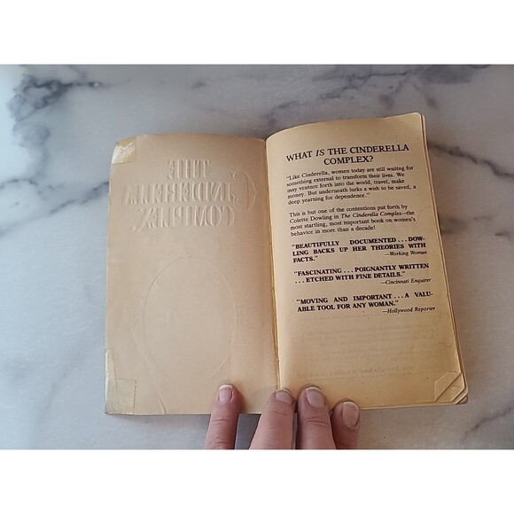 The Cinderella Complex by Colette Dowling (1982, Paperback) Women's Hidden Fear - Picture 2 of 10